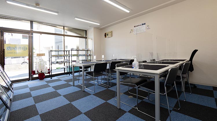 トレカヒーロー店内